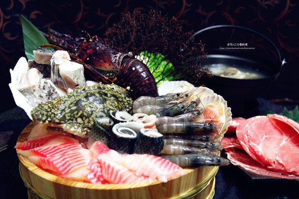 極好食:【宅配。鍋物】 樂天市場-極好食 貝里斯龍蝦鍋 傳說中的痛風鍋 特價海鮮火鍋組合