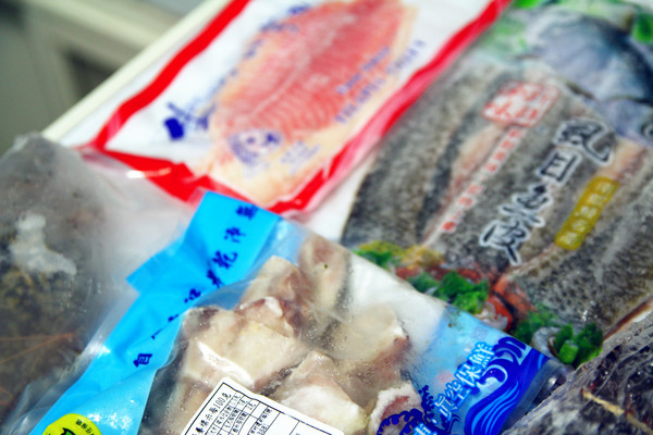 極好食:【宅配。鍋物】 樂天市場-極好食 貝里斯龍蝦鍋 傳說中的痛風鍋 特價海鮮火鍋組合