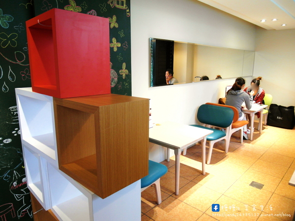 咕嚕貓咖啡(首席站前店):〖台中│美食〗咕嚕貓咖啡-首席站前店 ❤ 貓咪寵物餐廳推薦!!超可愛立體貓咪拉花,一貓、雙貓、三貓通通有~除了咖啡外,還有手作茶、甜點、義大利麵等餐點唷!【文末有優惠】