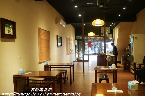 甜不二黑輪店:【新北板橋區】回訪口味依然好吃的『甜不二黑輪店』板橋銅板美食/消夜首選/近致理科技學院 甜不二黑輪店:【新北板橋區】回訪口味依然好吃的『甜不二黑輪店』板橋銅板美食/消夜首選/近致理科技學院