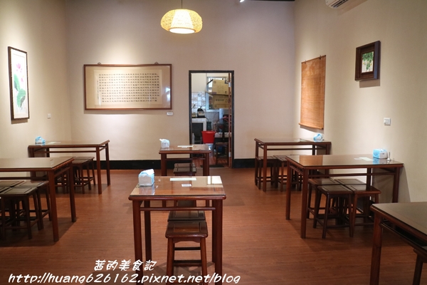 甜不二黑輪店:【新北板橋區】回訪口味依然好吃的『甜不二黑輪店』板橋銅板美食/消夜首選/近致理科技學院 甜不二黑輪店:【新北板橋區】回訪口味依然好吃的『甜不二黑輪店』板橋銅板美食/消夜首選/近致理科技學院