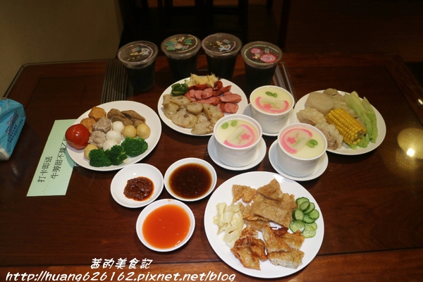 甜不二黑輪店:【新北板橋區】回訪口味依然好吃的『甜不二黑輪店』板橋銅板美食/消夜首選/近致理科技學院