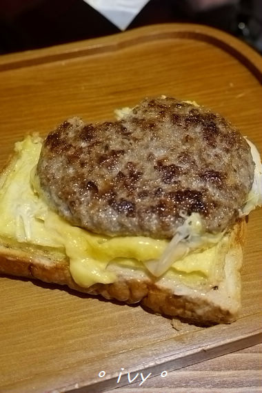 吐司工寓Tosicon(新竹關東店): 新竹。吐司工寓(關東店)ღ好吃不貴的韓式鐵板吐司