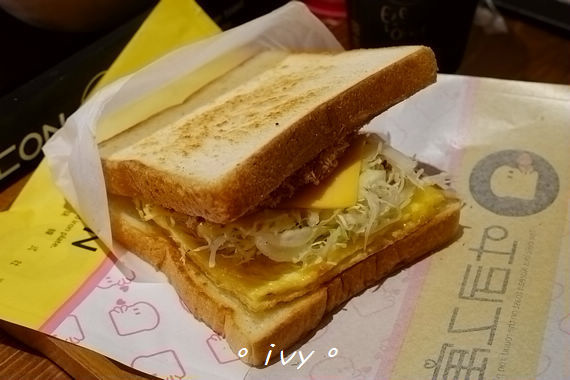 吐司工寓Tosicon(新竹關東店): 新竹。吐司工寓(關東店)ღ好吃不貴的韓式鐵板吐司