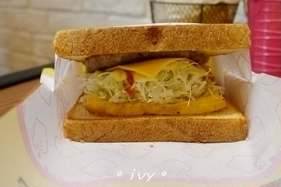 吐司工寓Tosicon(新竹關東店): 新竹。吐司工寓(關東店)ღ好吃不貴的韓式鐵板吐司