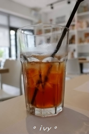 Bazar Blanc 白色小舖(Bazar Blanc 白色小舖(巨城店))：新竹/早午餐。二訪白色小舖(巨城店)