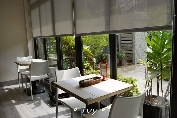 Bazar Blanc 白色小舖(Bazar Blanc 白色小舖(巨城店))：新竹/早午餐。二訪白色小舖(巨城店)