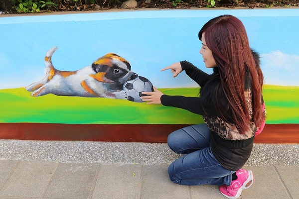 板橋永安公園動物彩繪牆：【新北市景點】搶先曝光!!板橋也有新的彩繪牆了耶~因為這個新的動物彩繪牆充滿逗趣，也讓永安公園更增添了熱鬧非凡的氣氛