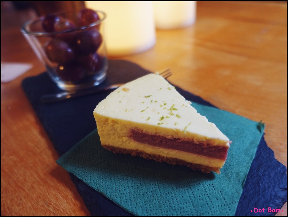 Congrats Café 覆盆莓起司蛋糕 3.JPG