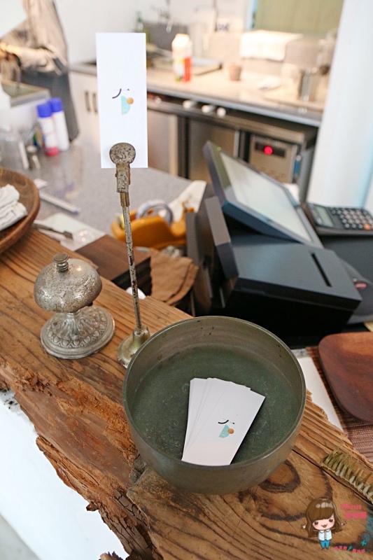 有點品食：【食記】台北市府站 有點品食 信義商圈 有點台復古懷舊咖啡館 台式麻油松阪豬 泰式咖哩雞