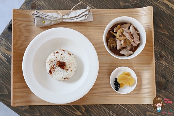 有點品食：【食記】台北市府站 有點品食 信義商圈 有點台復古懷舊咖啡館 台式麻油松阪豬 泰式咖哩雞