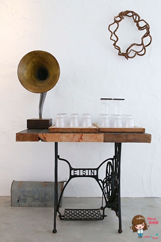 有點品食：【食記】台北市府站 有點品食 信義商圈 有點台復古懷舊咖啡館 台式麻油松阪豬 泰式咖哩雞