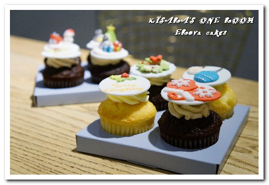 ERova cakes：聖誕節甜點禮盒．作工精細又美味的翻糖手工杯子蛋糕──ERova cakes