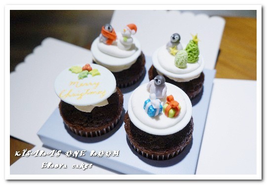 ERova cakes：聖誕節甜點禮盒．作工精細又美味的翻糖手工杯子蛋糕──ERova cakes