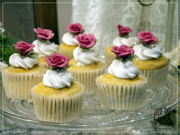 1228-ERova cakes (8)