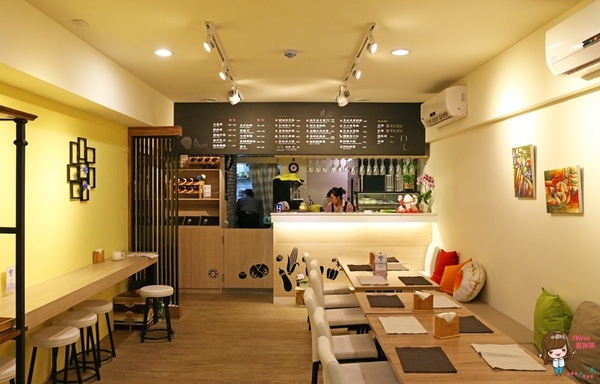 Onii 早午餐小酒館:【食記】台北松山 Onii 早午餐小酒館 韓式花香米蛋糕可愛下午茶 炸雞年糕好吃 近中山國中站