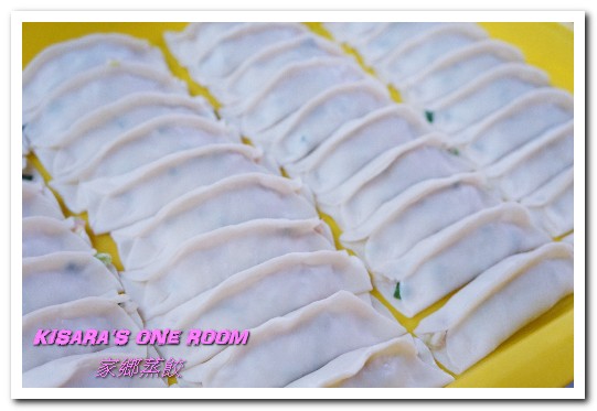 家鄉蒸餃：台中南屯區小吃．美味獨門辣母鍋貼加黑毛豬肉餡蒸餃／冷凍手工水餃──家鄉蒸餃