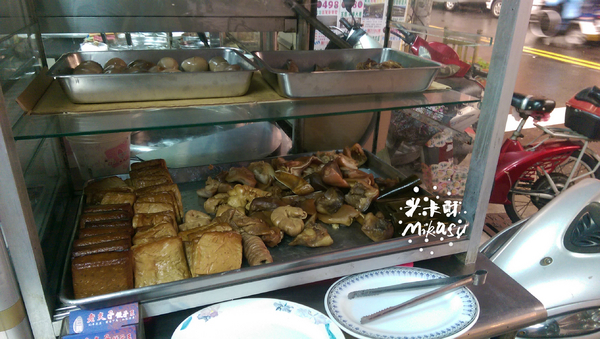 老夫子餃子王：【高雄/食﹡小港】紅線小港站．鄰近中山國中．老夫子餃子王