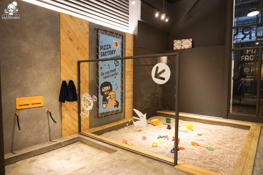 披薩工廠 PIZZA FACTORY 鳳山 高雄 聚餐 (33 - 42).jpg