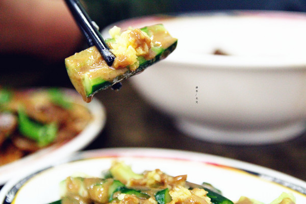 三民煮藝:【新北市新店區。小吃】三民煮藝 招牌椒香系列 香麻辣平衡夠味 一吃上癮 心中排行第一名 小碧潭捷運站