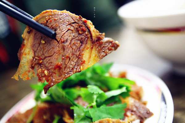 三民煮藝:【新北市新店區。小吃】三民煮藝 招牌椒香系列 香麻辣平衡夠味 一吃上癮 心中排行第一名 小碧潭捷運站