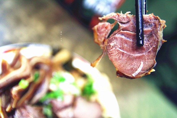 三民煮藝:【新北市新店區。小吃】三民煮藝 招牌椒香系列 香麻辣平衡夠味 一吃上癮 心中排行第一名 小碧潭捷運站