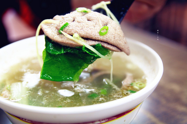 三民煮藝:【新北市新店區。小吃】三民煮藝 招牌椒香系列 香麻辣平衡夠味 一吃上癮 心中排行第一名 小碧潭捷運站