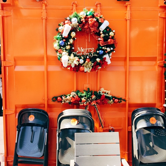 COMMUNE A7：Commune A7貨櫃市集│台北信義區下起了初雪│到市集也能體驗韓劇鬼怪、藍色大海的初雪場景