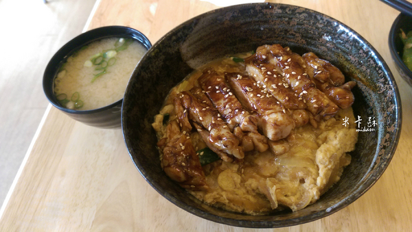 小澤食堂： 【高雄/食﹡苓雅】鄰近高雄市政府．平價美味的日式饗宴．小澤食堂