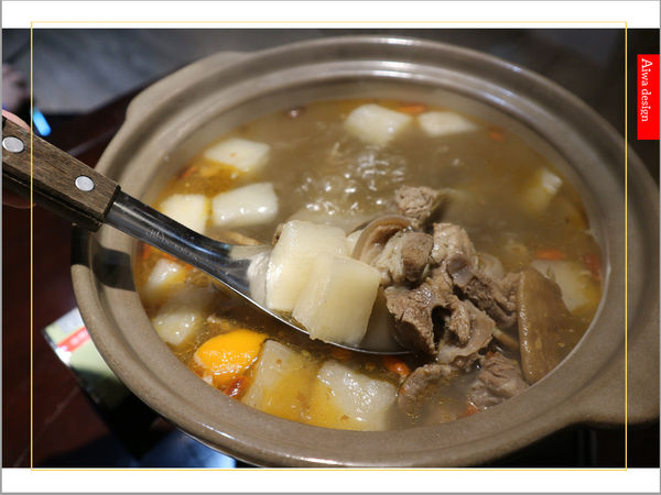 【新竹美食愛吃文】888快炒！冬天的羊肉爐好清新，肉質Q彈，不沾醬也好吃-12.jpg