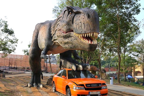 百果山探索樂園：【彰化景點】百果山探索樂園恐龍出沒~騎乘恐龍坐騎/占地8000坪/梁龍溜滑梯/三角龍攀岩/大暴龍恐攻/9D虛擬實境體驗館