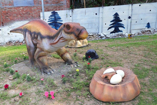 百果山探索樂園：【彰化景點】百果山探索樂園恐龍出沒~騎乘恐龍坐騎/占地8000坪/梁龍溜滑梯/三角龍攀岩/大暴龍恐攻/9D虛擬實境體驗館