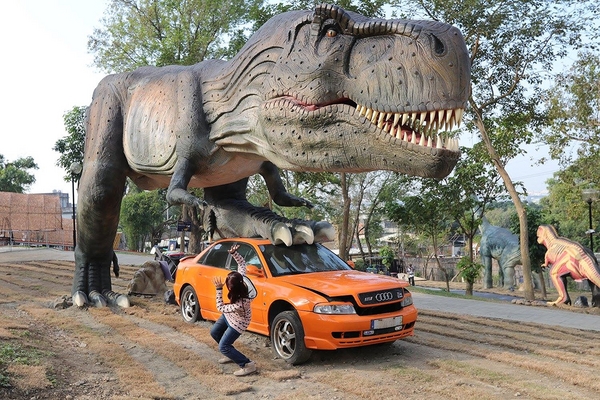 百果山探索樂園：【彰化景點】百果山探索樂園恐龍出沒~騎乘恐龍坐騎/占地8000坪/梁龍溜滑梯/三角龍攀岩/大暴龍恐攻/9D虛擬實境體驗館