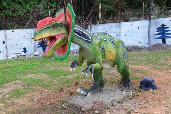 百果山探索樂園：【彰化景點】百果山探索樂園恐龍出沒~騎乘恐龍坐騎/占地8000坪/梁龍溜滑梯/三角龍攀岩/大暴龍恐攻/9D虛擬實境體驗館