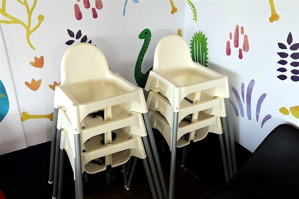 百果山探索樂園：【彰化景點】百果山探索樂園恐龍出沒~騎乘恐龍坐騎/占地8000坪/梁龍溜滑梯/三角龍攀岩/大暴龍恐攻/9D虛擬實境體驗館