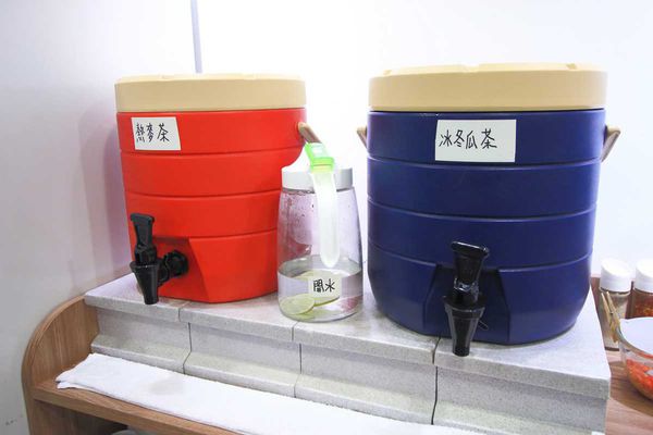 【台北餐廳】拾石鍋物-蒸煮鍋、石頭鍋、涮涮鍋三鍋一次滿足