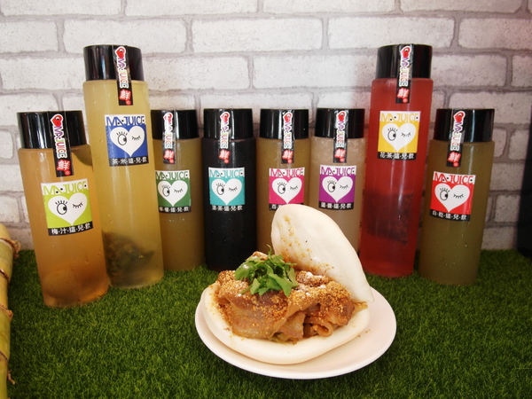 MA JUICE：〖台中│美食〗MA.JUICE 白乾這兒飲 ❤ 盛夏飲品新鮮上市!!以白甘蔗汁為基底，搭配百香果、檸檬、蘆薈、梅子等口味，清涼又消暑!!