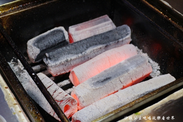 新村韓式鐵桶烤肉:正統韓式