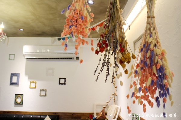 Meetcha Crepes 遇見日式手作可麗餅:新北板橋下午茶『Meetcha Crepes 遇見日式手作可麗餅』手作飾品/捷運新埔站