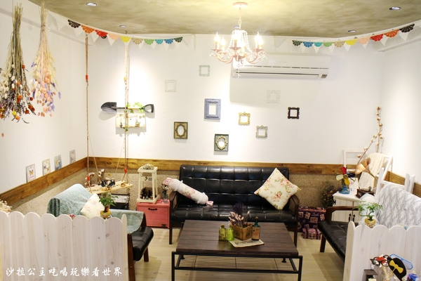 Meetcha Crepes 遇見日式手作可麗餅:新北板橋下午茶『Meetcha Crepes 遇見日式手作可麗餅』手作飾品/捷運新埔站