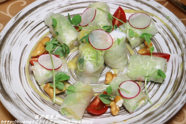 極鮮饌：【台北大安區】東區複合式創意料理『極鮮饌』激推 龍膽石斑魯肉飯、 蘿蔓龍膽石斑鬆、披著HAPPY的花枝、雪蛤香梨排骨湯、忠孝敦化站~