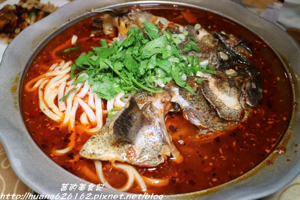 極鮮饌：【台北大安區】東區複合式創意料理『極鮮饌』激推 龍膽石斑魯肉飯、 蘿蔓龍膽石斑鬆、披著HAPPY的花枝、雪蛤香梨排骨湯、忠孝敦化站~