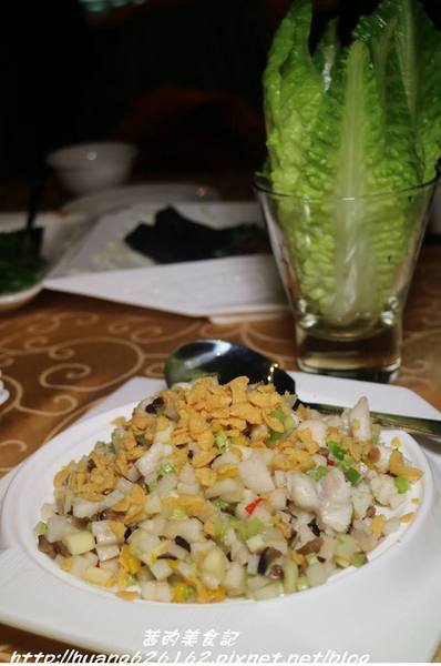 極鮮饌：【台北大安區】東區複合式創意料理『極鮮饌』激推 龍膽石斑魯肉飯、 蘿蔓龍膽石斑鬆、披著HAPPY的花枝、雪蛤香梨排骨湯、忠孝敦化站~