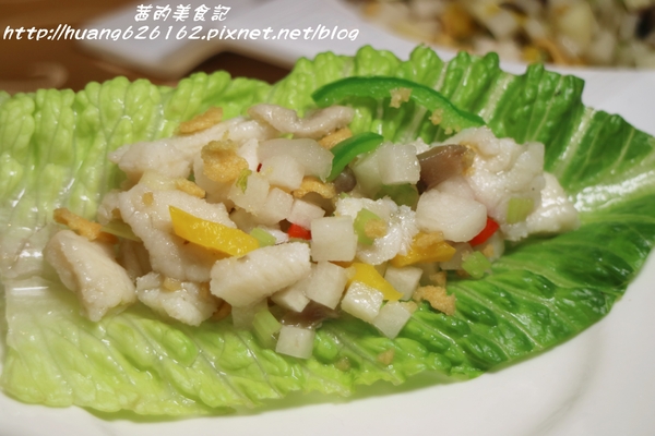 極鮮饌：【台北大安區】東區複合式創意料理『極鮮饌』激推 龍膽石斑魯肉飯、 蘿蔓龍膽石斑鬆、披著HAPPY的花枝、雪蛤香梨排骨湯、忠孝敦化站~