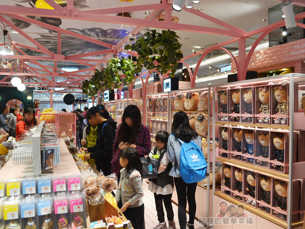 LINE專賣店04-CHOCO絨毛布偶區