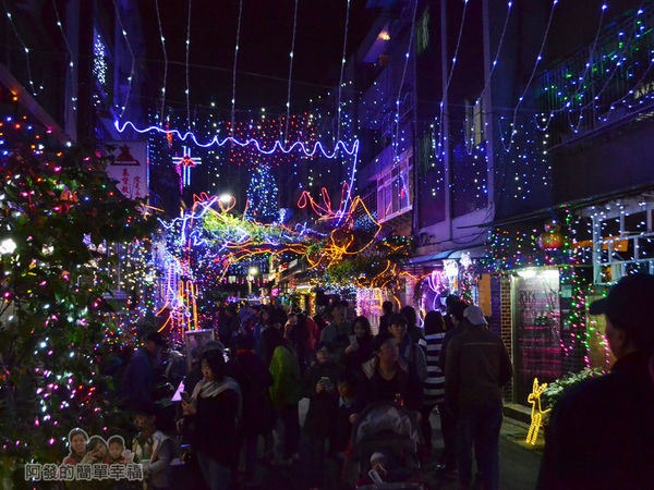 吉慶里聖誕巷03-71巷15弄口