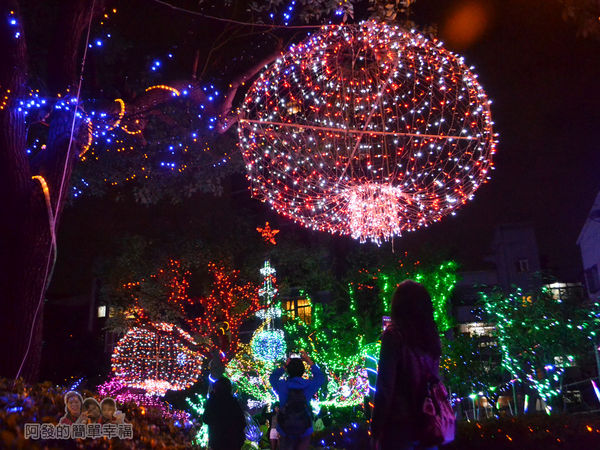 福興里聖誕公園01-公園後方入口處