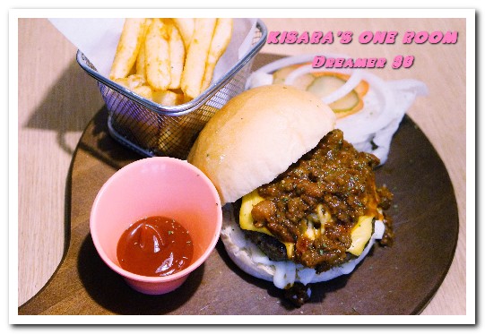 Dreamer 38：松山運動美式餐廳．有夢最美的追夢美食咖啡廳兼酒吧──Dreamer 38