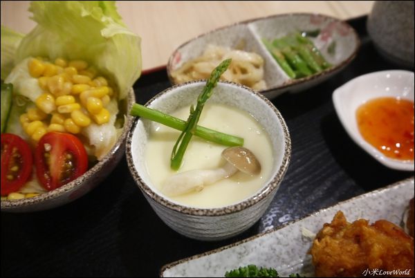 珍珍珍日式拉麵 南紡店P1640669_調整大小1.JPG