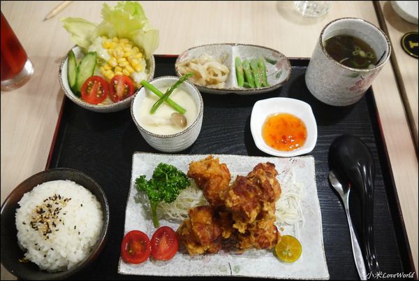 珍珍珍日式拉麵 南紡店P1640665_調整大小1.JPG